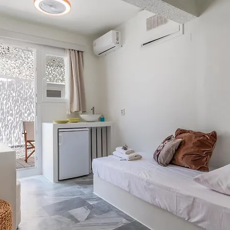 A Tinian 4 Τήνος