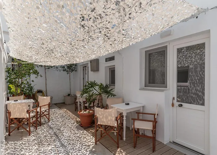 בית הארחה A Tinian 4